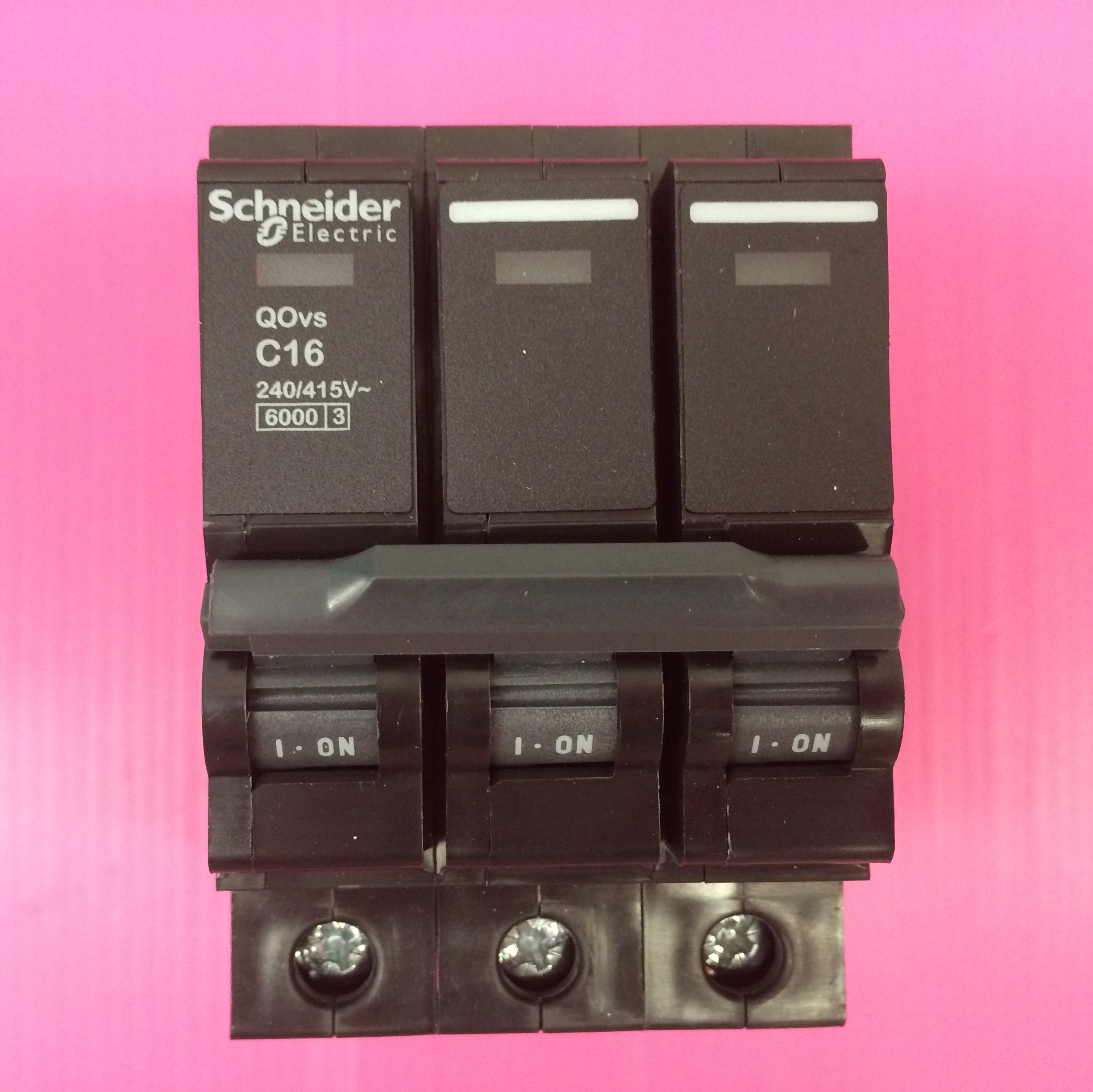 MCB 3P 16A 6KA # QO316 VSC 6T "Schneider"